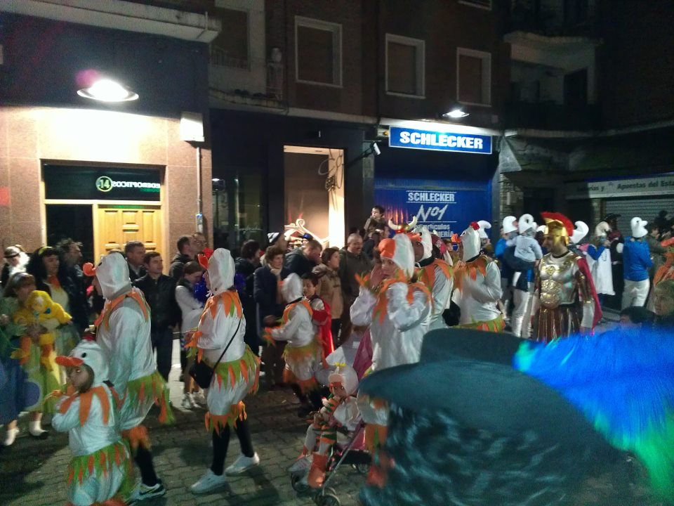 El Karnabas 2012 se ha caracterizado por la originalidad y el colorido de los disfraces. La foto también es de Iñaki.