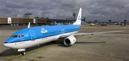 KLM  737-800