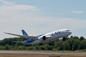 LAN 787. Take-off-2