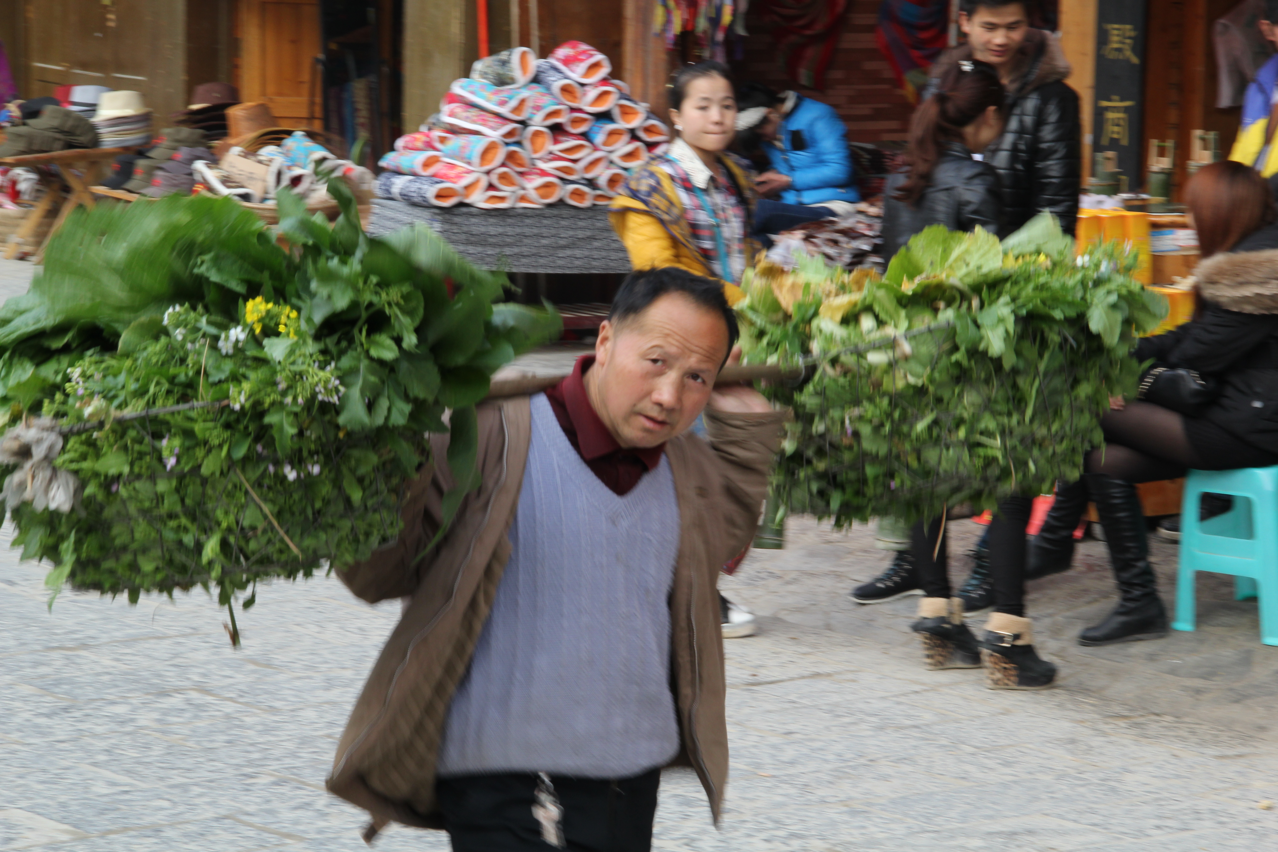 Agricultor de Xijiang, Guizhou | Foto: Hodei Arrausi
