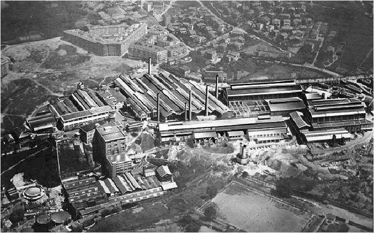 Hasta la llegada de los años ochenta, la fábrica de Etxebarria ocupaba el enclave que ahora acoge, en Begoña, al parque del mismo nombre.