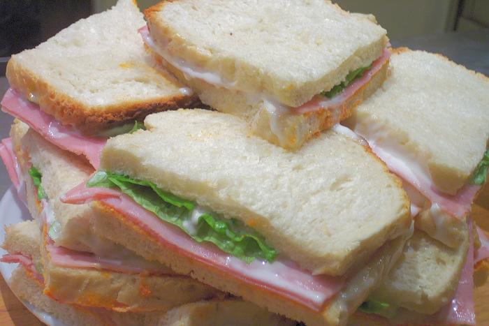 Inconfundibles: los sandwiches del Eme. Foto: restaurantes-vasconavarros.com