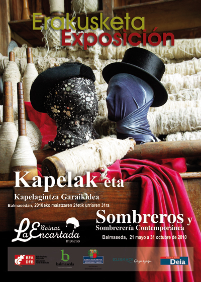 Cartel de la exposición "Boinas y sombrerería contemporánea". Museo Boinas La Encartada.