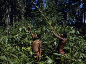 yanomami-indian-hunters-amazonas-venezuela