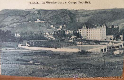 Imagen del campo de San Mamés de principios del siglo XX. Al fondo, la Casa de la Misericordia.