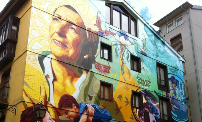Mural 'La luz de la esperanza' de Vitoria-Gasteiz FOTO: muralismopublico.com