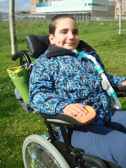 Vitoria: Egoitz Duran, 8 años, tetrapléjico, necesita tu ayuda
